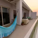 Condominio frente al mar con acceso directo a la playa Morros IO